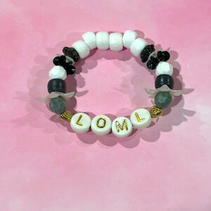 Taylor Swift Friendship Bracelet